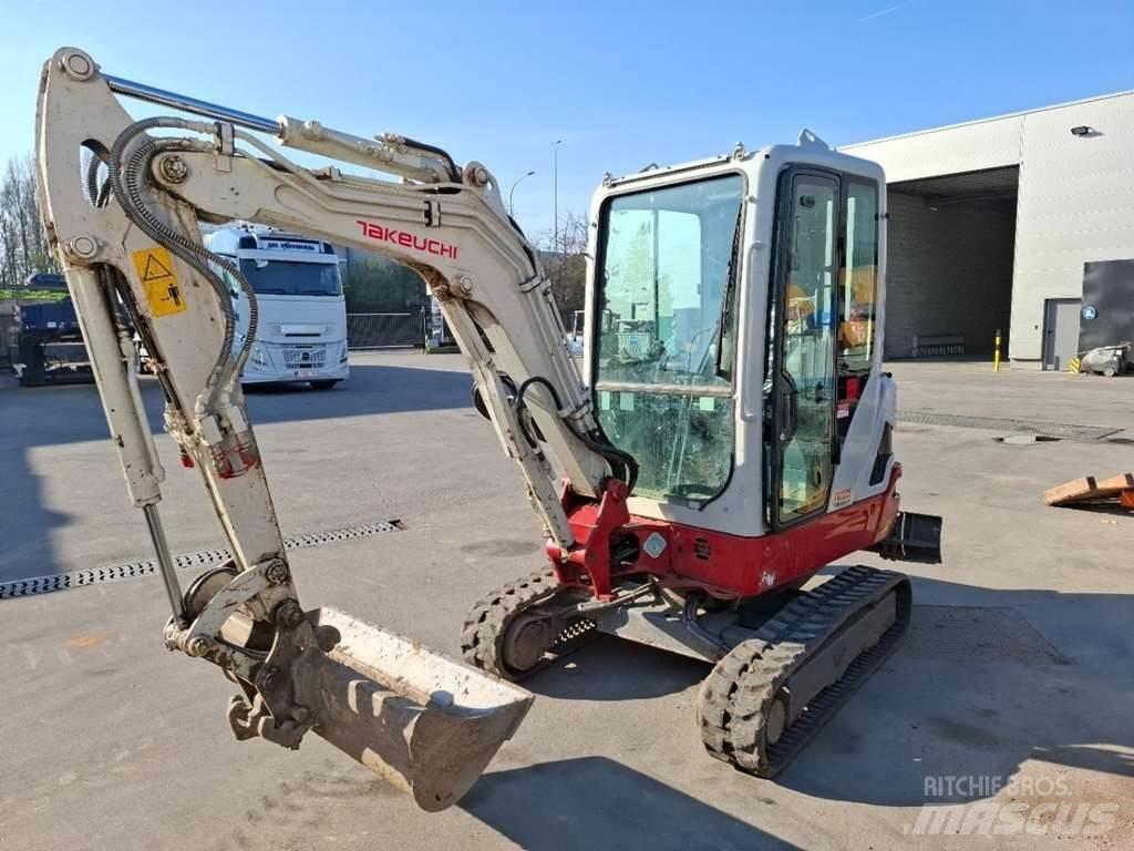 Takeuchi TB225LSA Εκσκαφάκι (διαβολάκι) < 7t