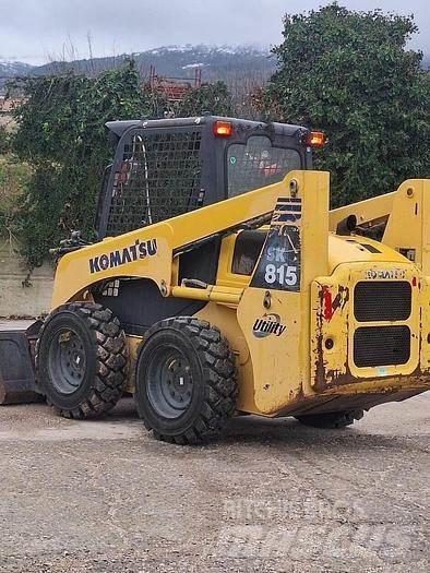Komatsu SK815 Μίνι φορτωτές