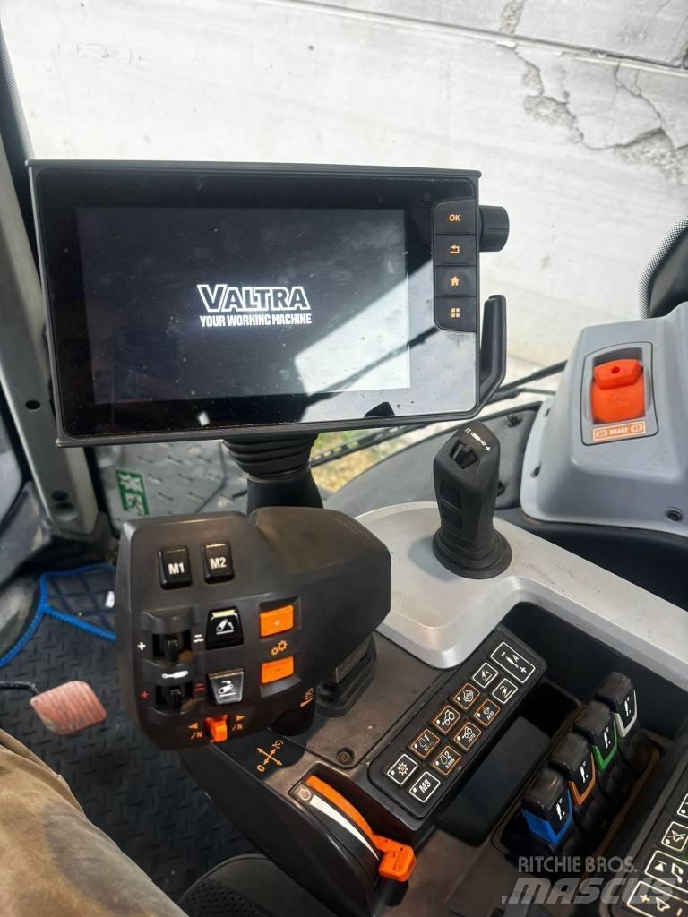 Valtra T 254 V Τρακτέρ