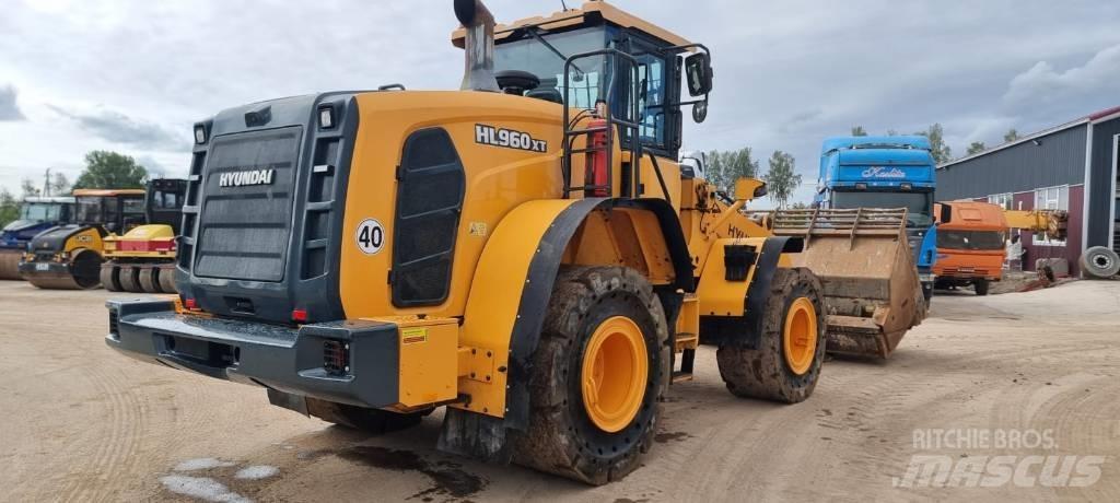 Hyundai HL 960 Φορτωτές με λάστιχα (Τροχοφόροι)