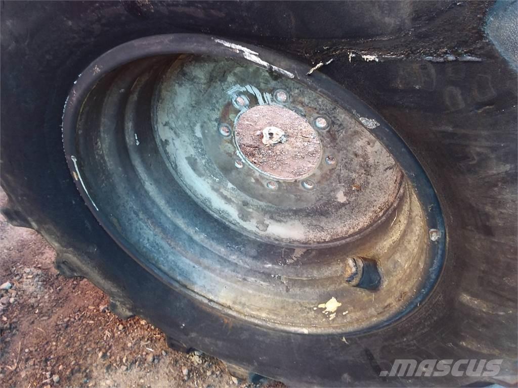  Okänt Sampo 20x28 Ελαστικά και ζάντες