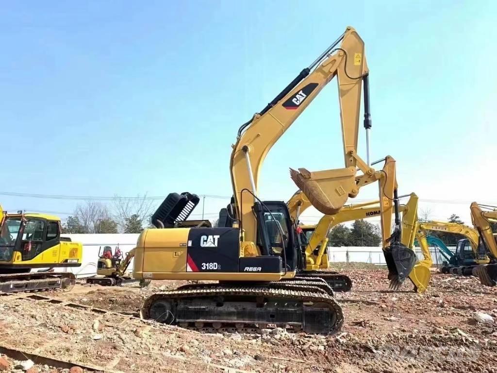 CAT 318d Εκσκαφείς με ερπύστριες
