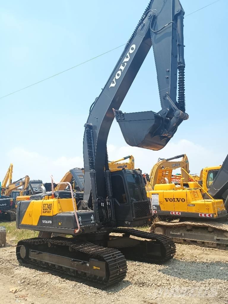 Volvo EC 240 Εκσκαφείς με ερπύστριες