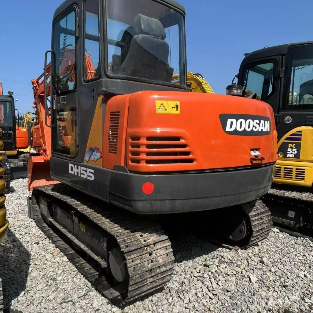 Doosan 55 Εκσκαφείς με ερπύστριες