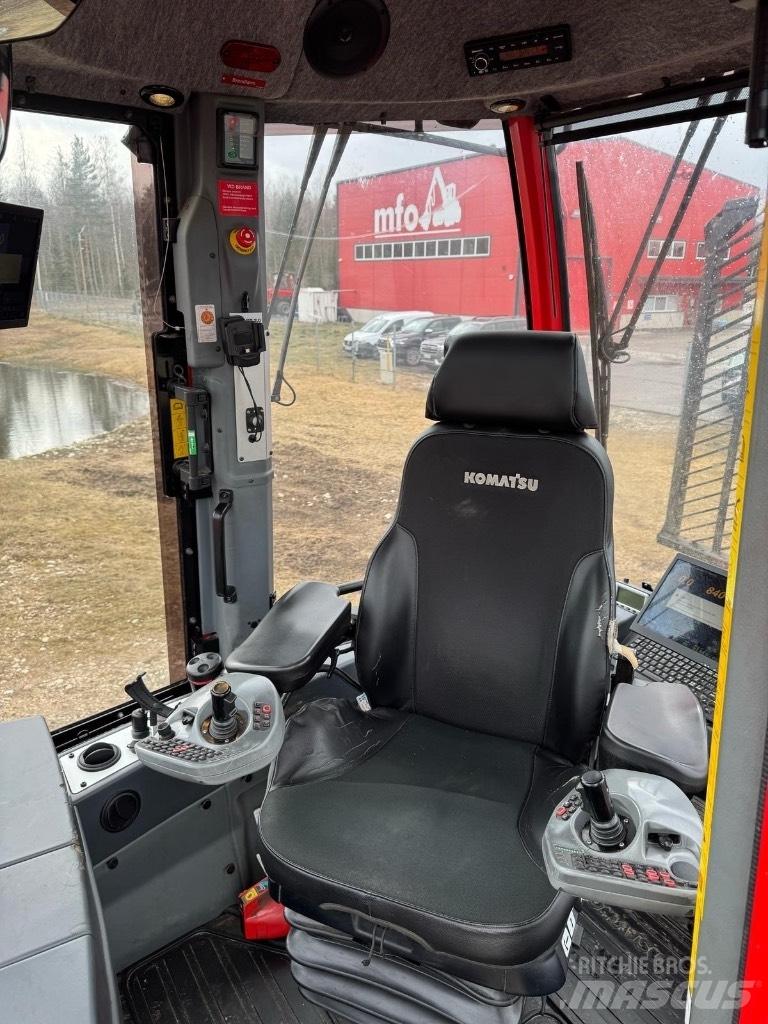Komatsu 855 Μεταφορείς ξυλείας
