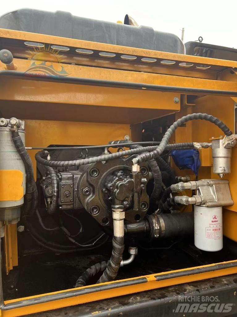 Sany SY 235H Εκσκαφείς με ερπύστριες