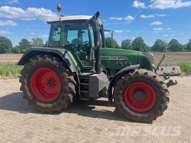 Fendt 714 Com3 Τρακτέρ