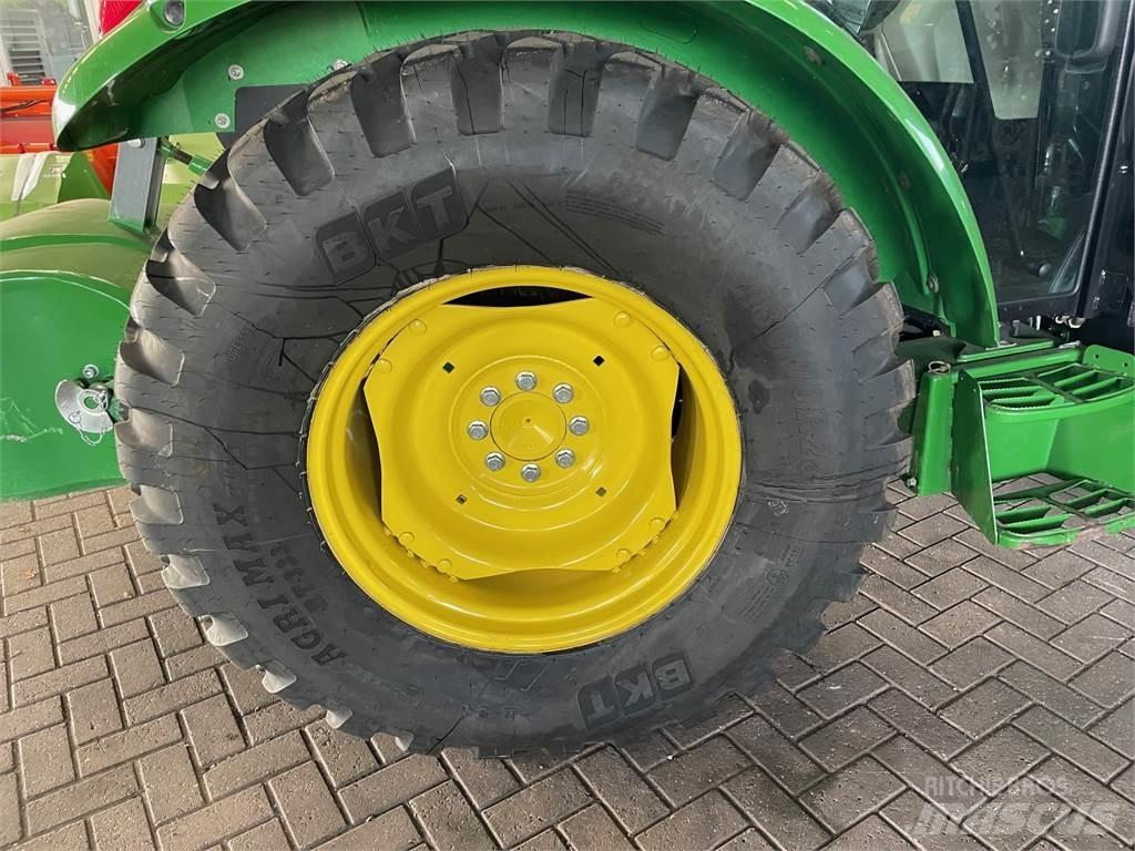John Deere 5058 Τρακτέρ