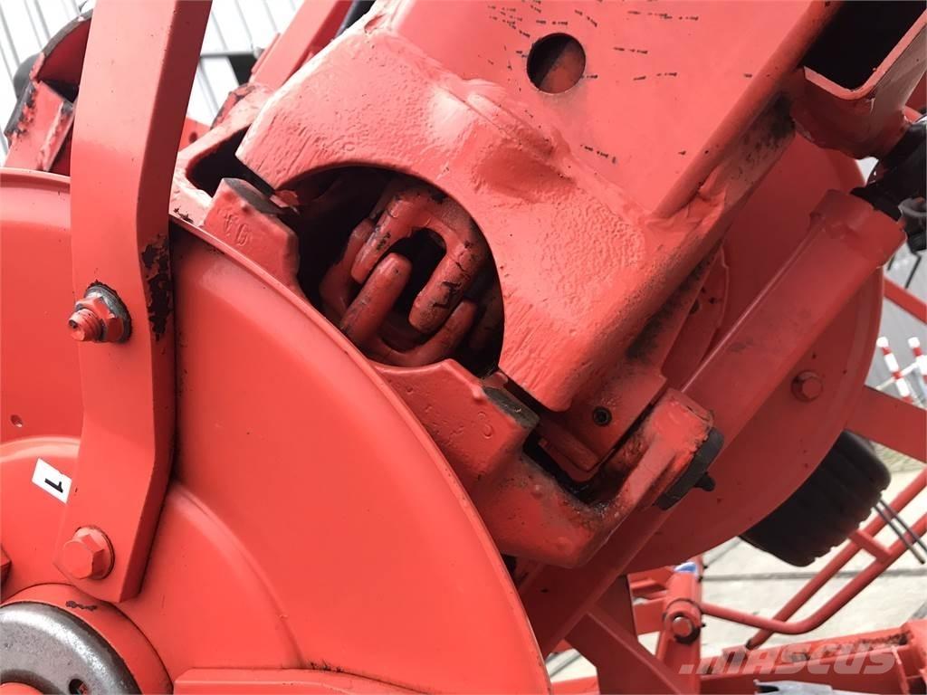 Kuhn GF 10802 T Τσουγκράνες και χορτοξηραντικές μηχανές