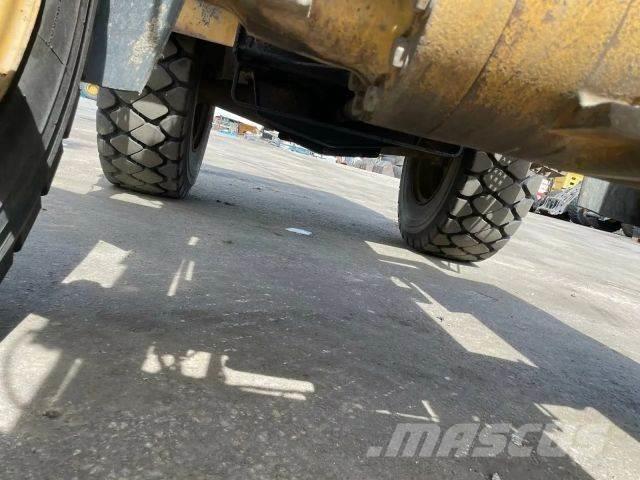 CAT IT 14 G Φορτωτές με λάστιχα (Τροχοφόροι)