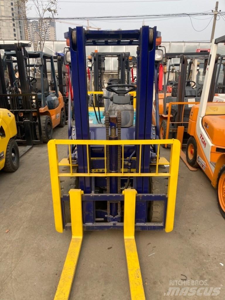 Komatsu FD25 Πετρελαιοκίνητα Κλαρκ