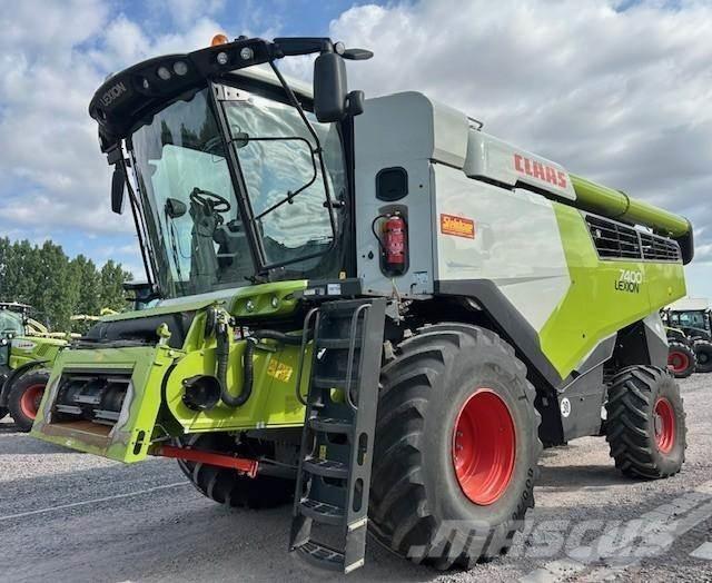 CLAAS LEXION 7400 Θεριζοαλωνιστικές μηχανές