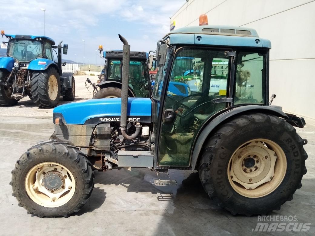New Holland TN 90 F Τρακτέρ