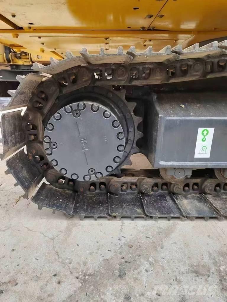 Komatsu PC 200-8 Εκσκαφείς με ερπύστριες