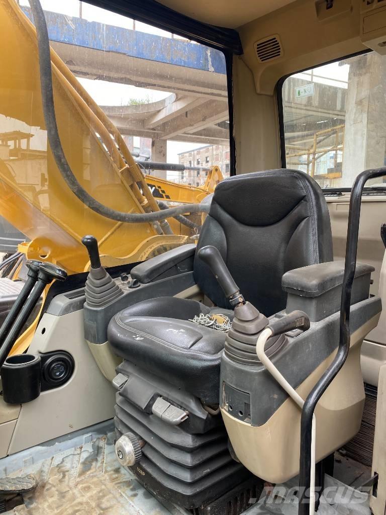 CAT 330 D Εκσκαφείς με ερπύστριες