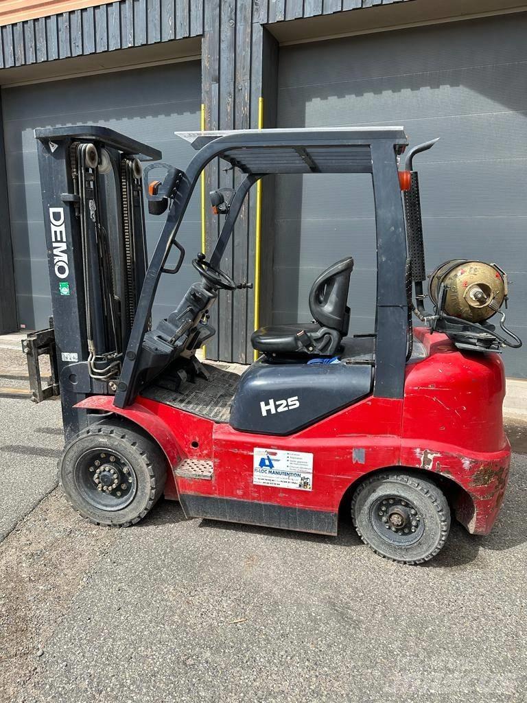  DEMO DM-H 25 VGT Περονοφόρα ανυψωτικά κλαρκ με φυσικό αέριο LPG