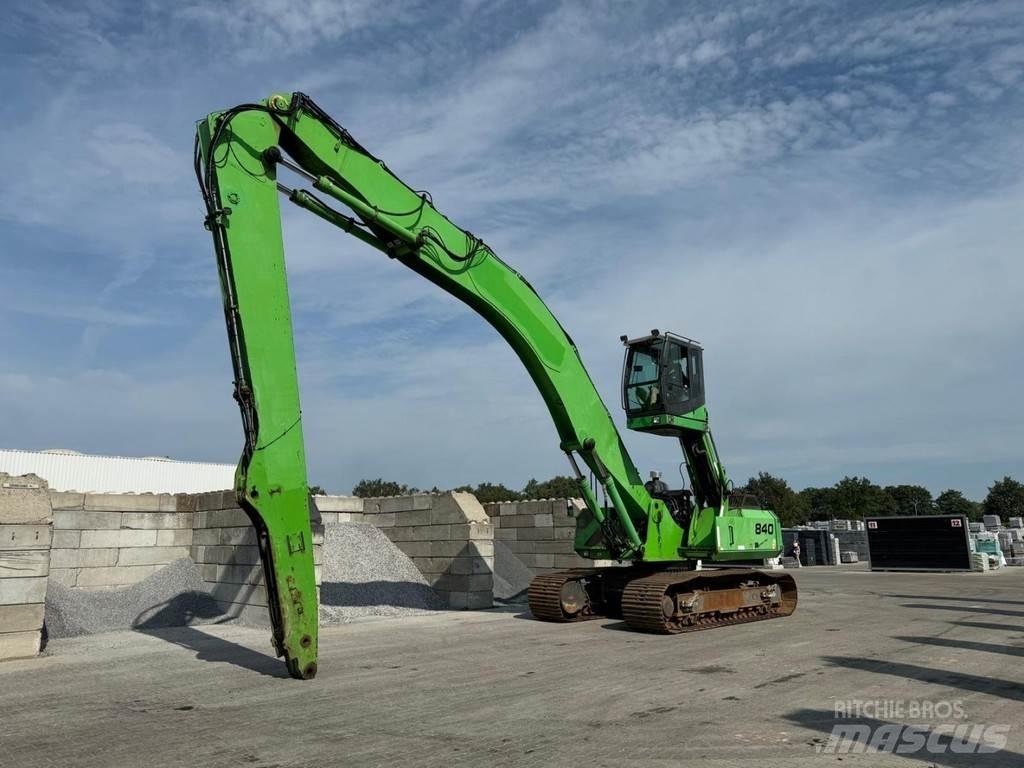 Sennebogen 840R Βιομηχανικά μηχανήματα διαχείρισης αποβλήτων