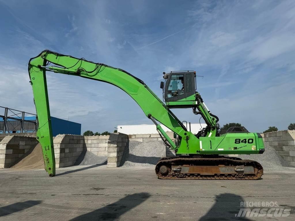 Sennebogen 840R Βιομηχανικά μηχανήματα διαχείρισης αποβλήτων