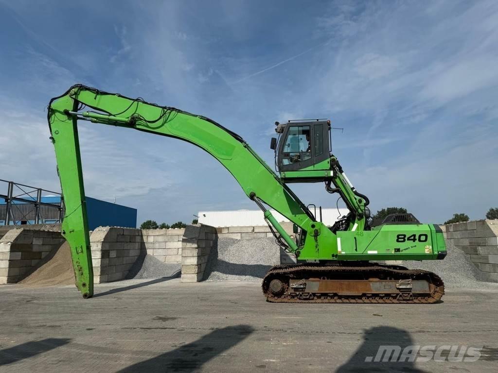 Sennebogen 840R Βιομηχανικά μηχανήματα διαχείρισης αποβλήτων