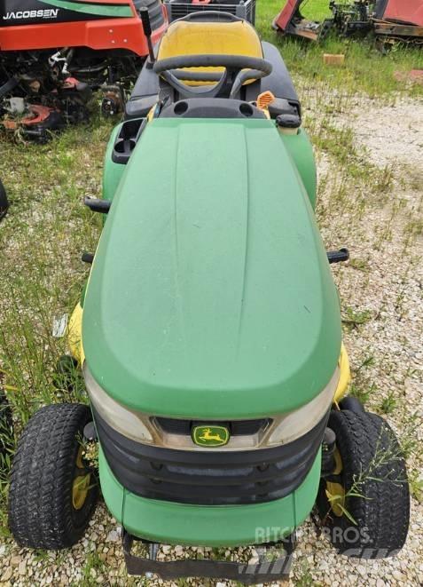 John Deere X 300 R Χορτοκοπτικά με καθιστό χειριστή