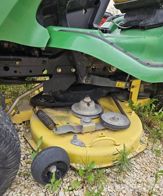 John Deere X 300 R Χορτοκοπτικά με καθιστό χειριστή
