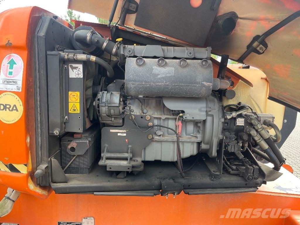 JLG 600 AJ Ανυψωτήρες με αρθρωτό βραχίονα