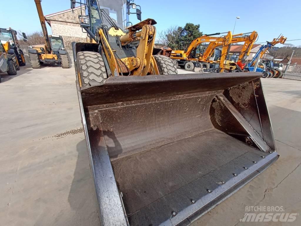 Komatsu WA270-7 Φορτωτές με λάστιχα (Τροχοφόροι)