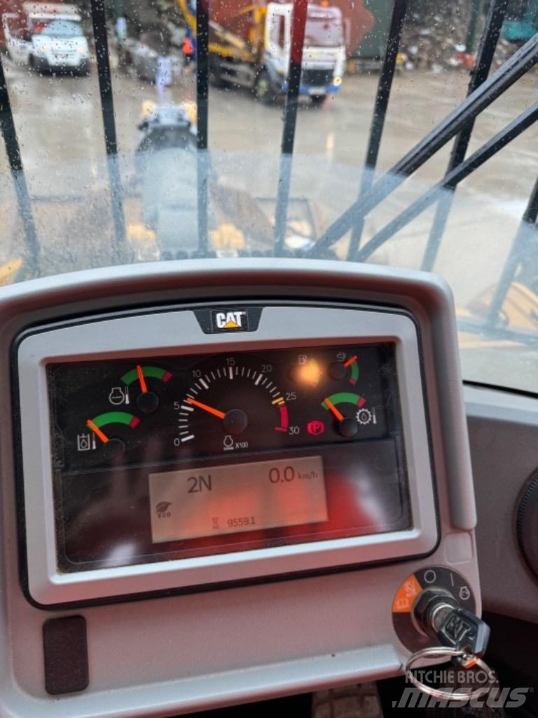 CAT 966 M Φορτωτές με λάστιχα (Τροχοφόροι)