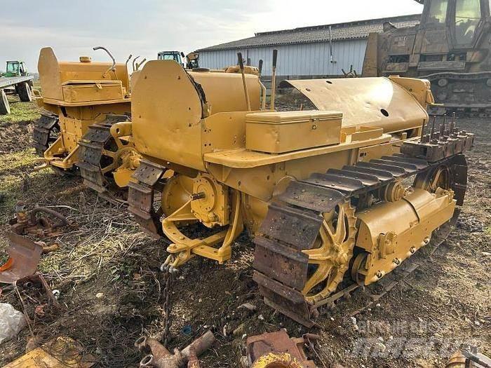 CAT D2 - Μπουλντόζες με ερπύστριες