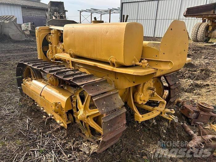 CAT D2 - Μπουλντόζες με ερπύστριες