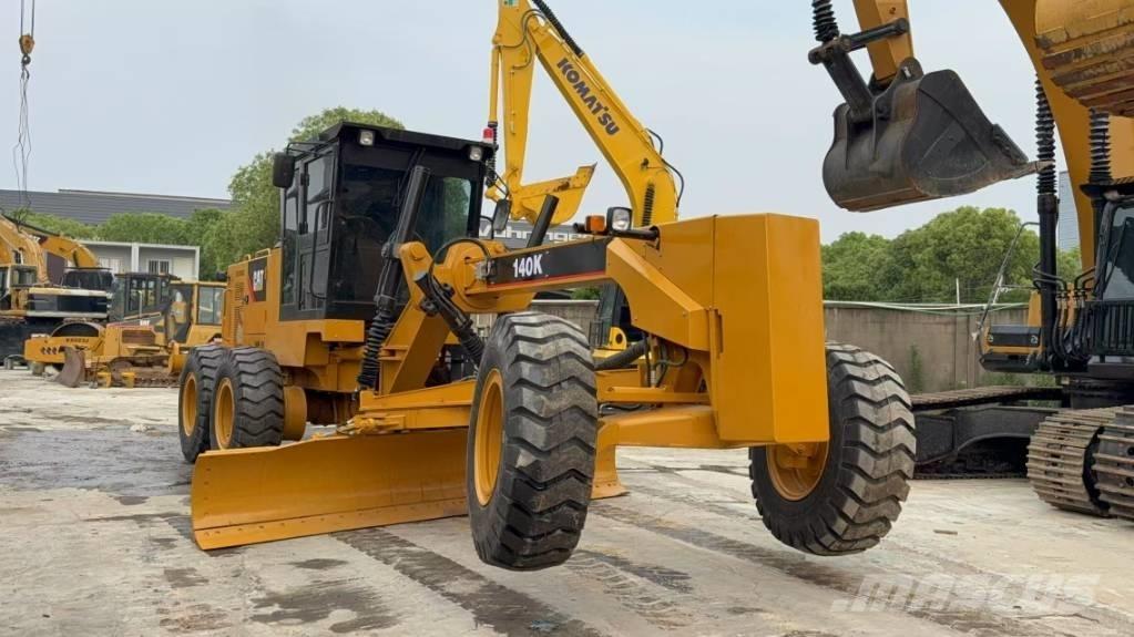 CAT 140K Γκρέιντερς