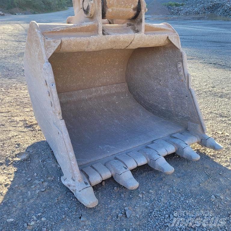 Volvo EC240BLC Εκσκαφείς με ερπύστριες