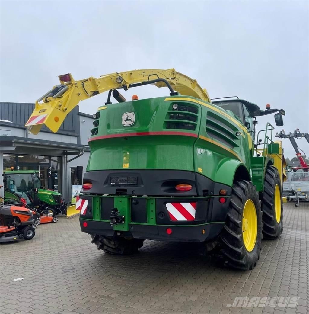 John Deere 8400 i Μηχανές χορτονομής