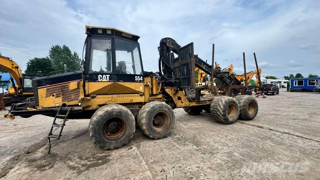 CAT 554 Μεταφορείς ξυλείας