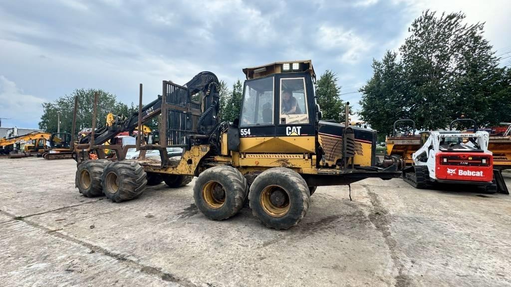 CAT 554 Μεταφορείς ξυλείας
