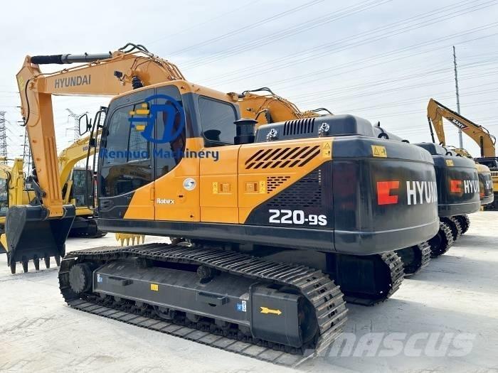 Hyundai R220LC-9S Εκσκαφείς με ερπύστριες