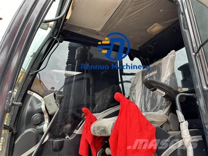Hyundai R220LC-9S Εκσκαφείς με ερπύστριες