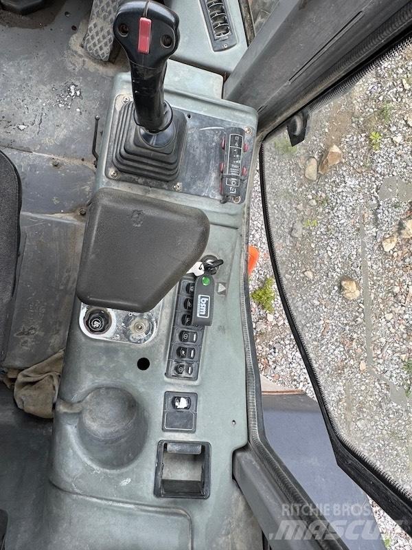 Hitachi LX 290 E Φορτωτές με λάστιχα (Τροχοφόροι)