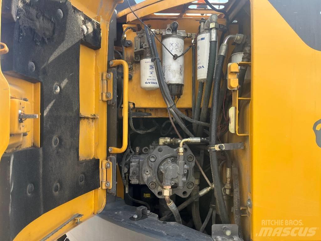 Volvo ECR 235 DL Εκσκαφείς με ερπύστριες