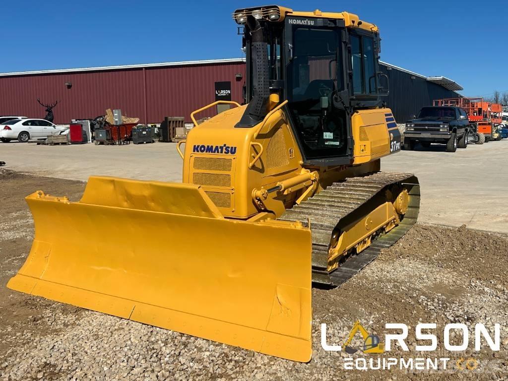Komatsu D37PX-23 Μπουλντόζες με ερπύστριες