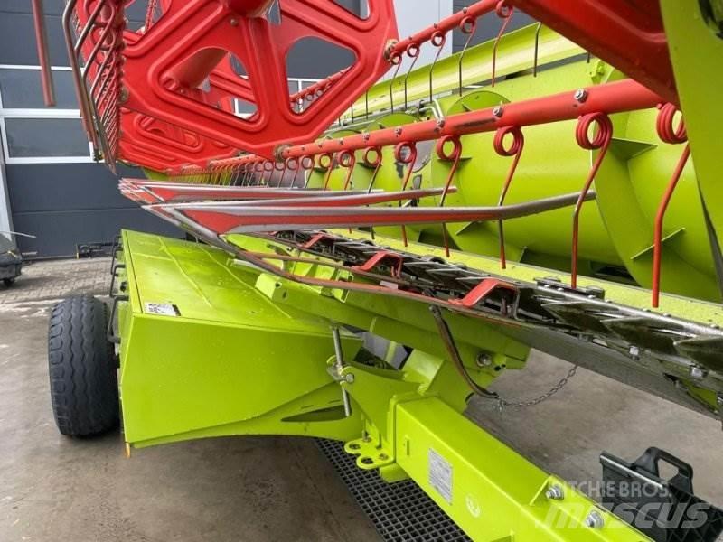 CLAAS Tucano 450 Θεριζοαλωνιστικές μηχανές