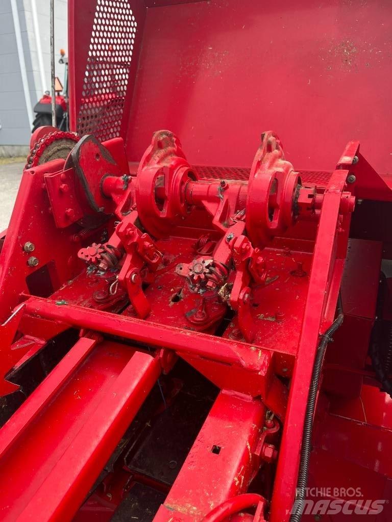 Massey Ferguson 1839 Πρέσες τετράγωνων δεμάτων
