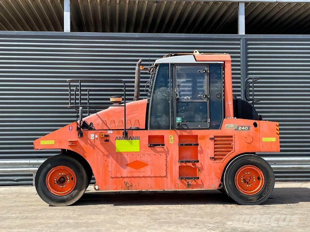Ammann AP 240 Κύλινδροι με επίσωτρα με αέρα