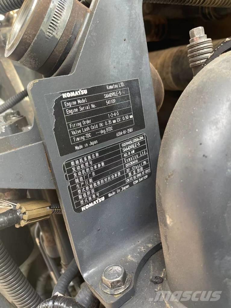 Komatsu PC 60-8 Εκσκαφείς με ερπύστριες