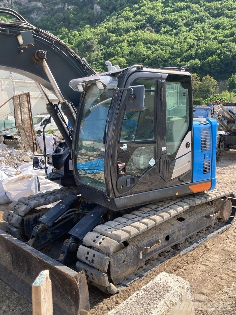 Hitachi ZX 135 US-6 Εκσκαφείς με ερπύστριες
