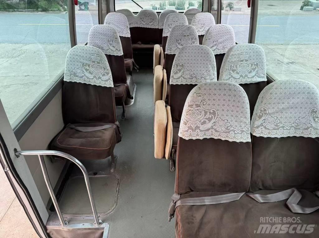 Toyota Coaster Μίνι λεωφορεία