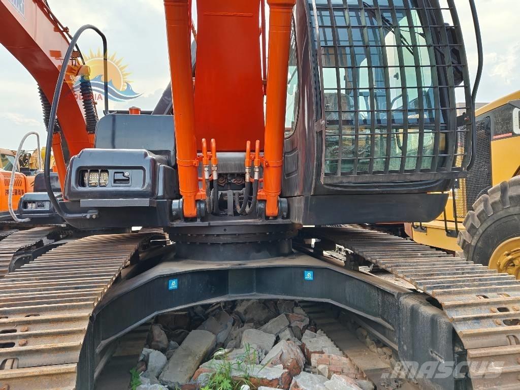 Hitachi ZX 200 Εκσκαφείς με ερπύστριες