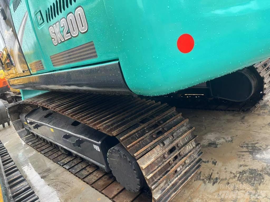 Kobelco SK 200-8 Εκσκαφείς με ερπύστριες