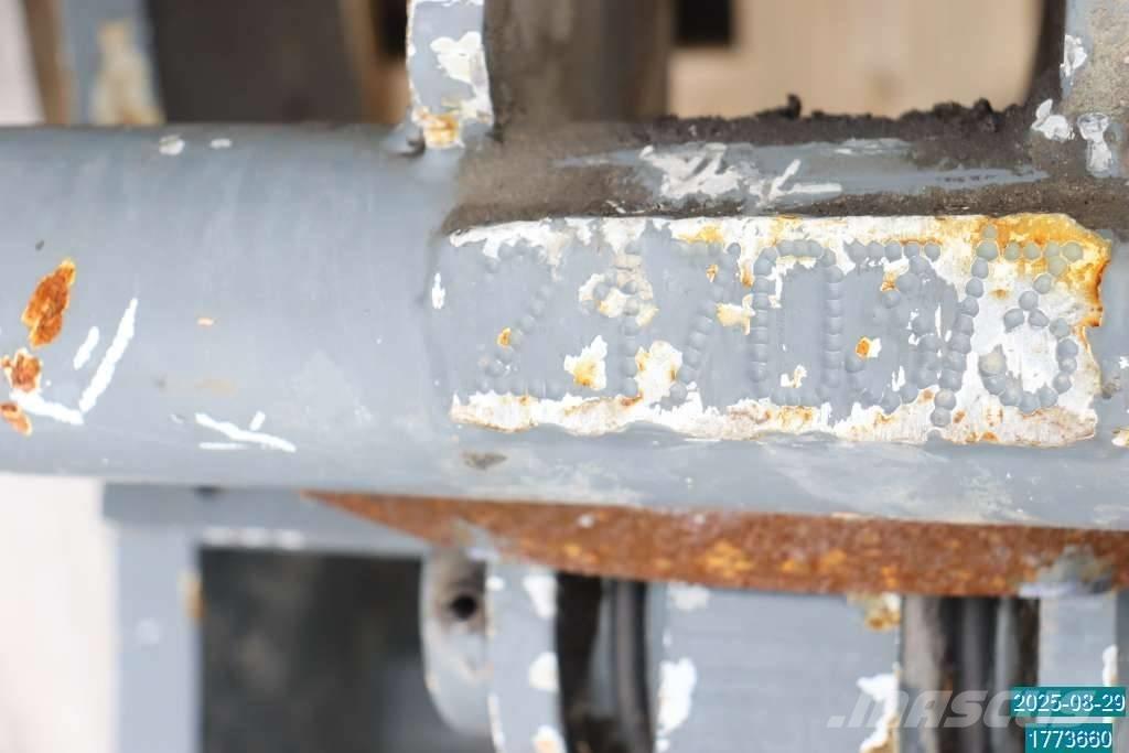 GiANT V 6004 T Μίνι φορτωτές