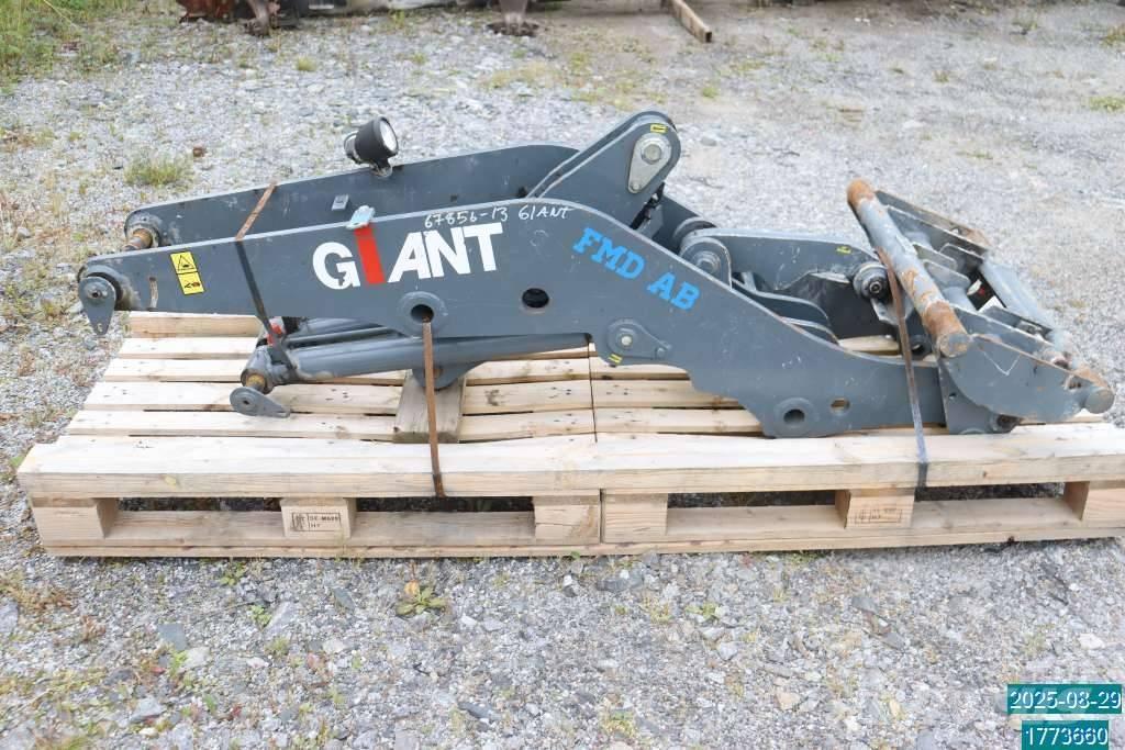 GiANT V 6004 T Μίνι φορτωτές